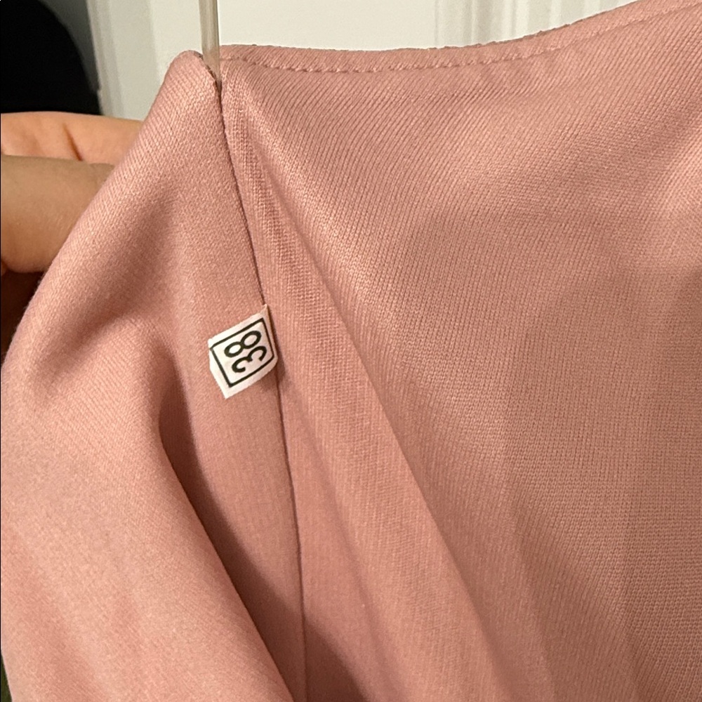 Elegant Pink One-Shoulder Gown - Picture 10 of 10